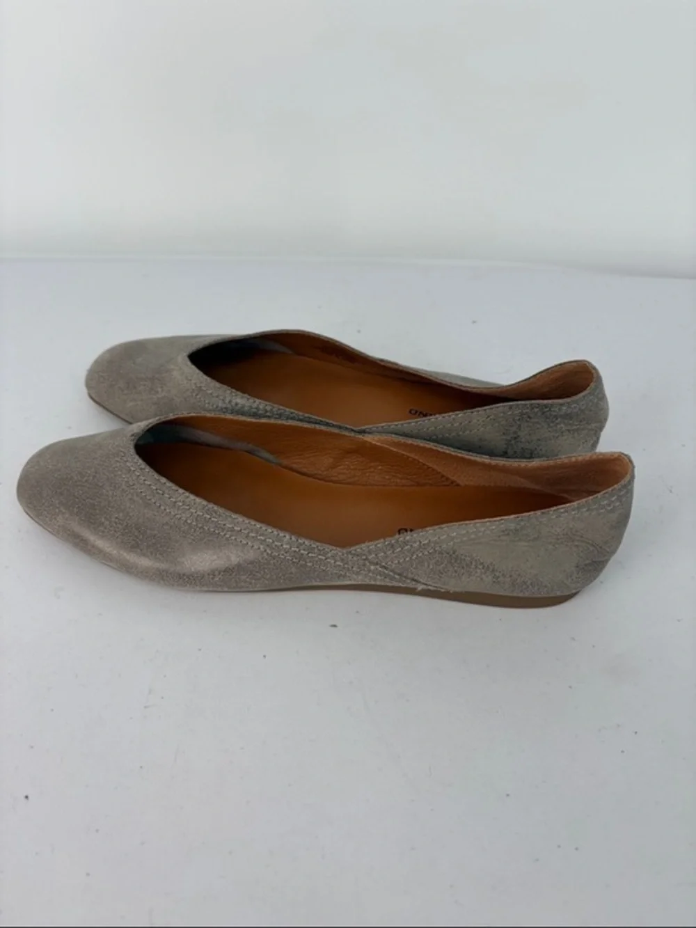👔 Lucky Brand taupe  Suede Slip-On Ballet Flats